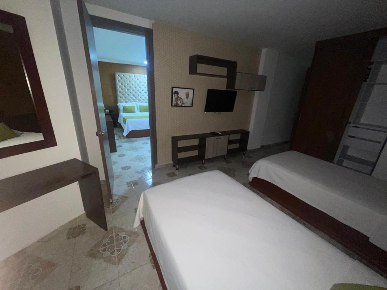 Hotel Prado 72 Inn Барранкилья Экстерьер фото