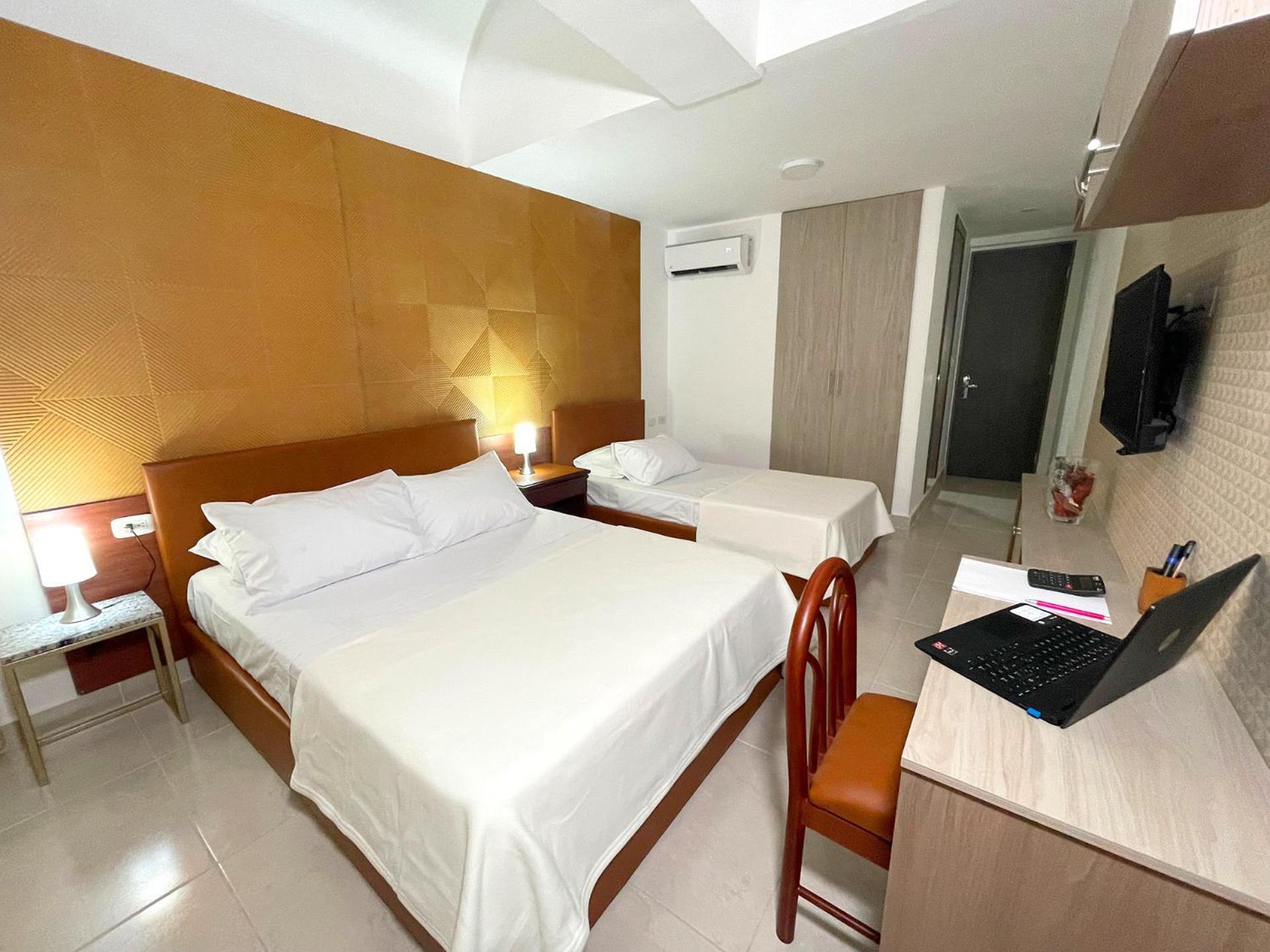 Hotel Prado 72 Inn Барранкилья Экстерьер фото